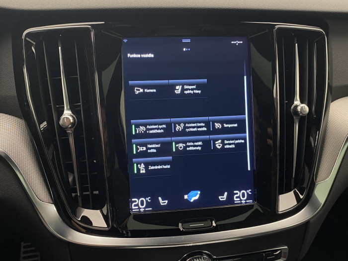 Volvo V60 B4 R-DESIGN AUT