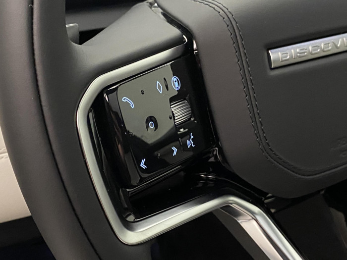 Land Rover Discovery Sport D200 DYNAMIC HSE AWD REZERVACE 2.0 d Dynamic