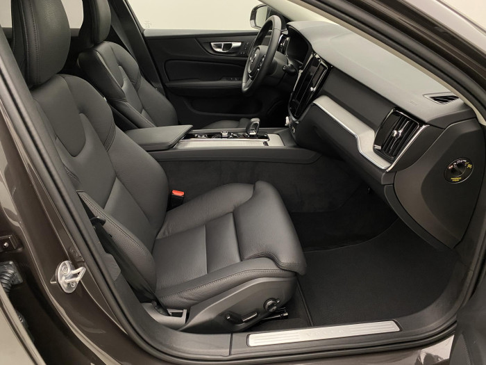 Volvo V60 CC B5 AWD PLUS BRIGHT AUT