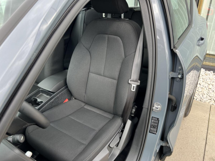 Volvo XC40 T2 ESSENTIAL CZ