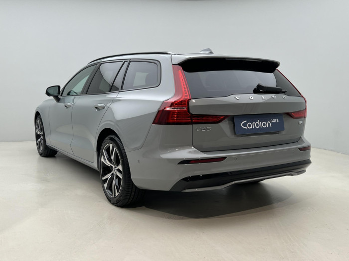 Volvo V60 B4 DARK PLUS