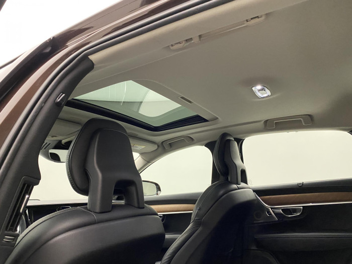 Volvo S90 D5 AWD INSCRIPTION REZERVACE 2.0 d