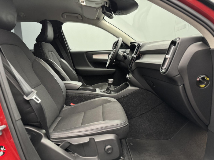 Volvo XC40 T3 MOMENTUM CZ 1.maj. 1.5 Momentum