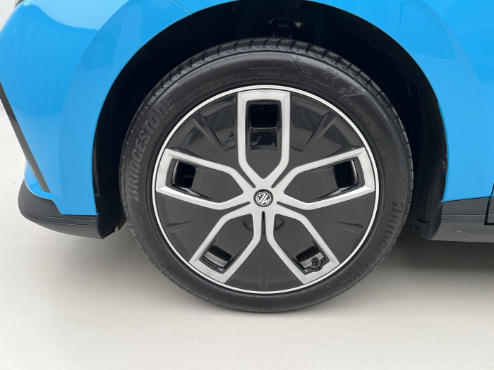 MG MG4 EV EXCLUSIVE 64 kWh CZ 1.maj. Exclusive