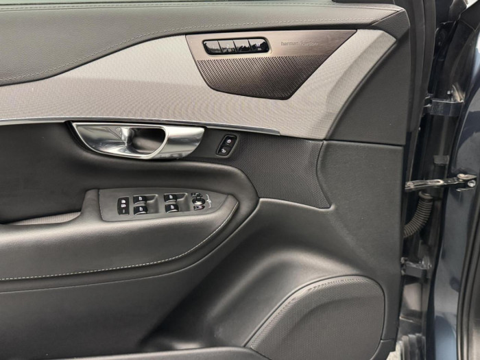 Volvo XC90 B5 AWD R-DESIGN AUT CZ