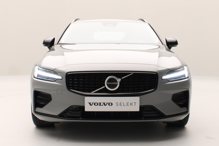 Volvo V60 B4 R-DESIGN AUT CZ