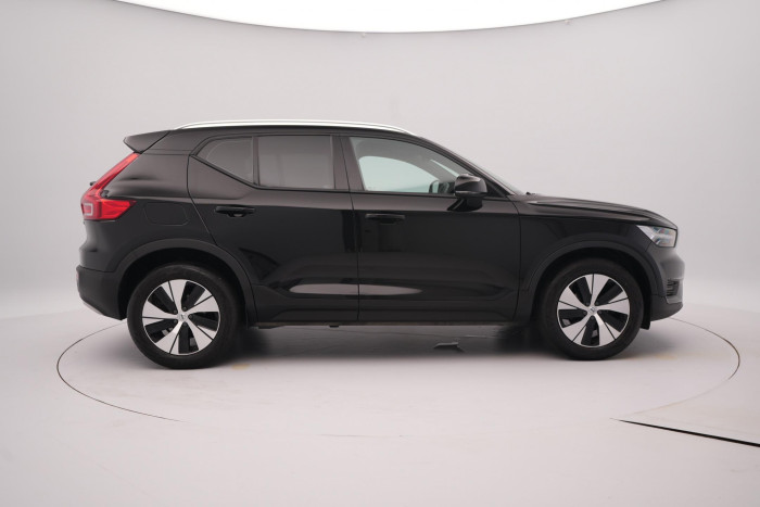 Volvo XC40 T2 MOMENTUM PRO REZERVACE 1.5 Momentum