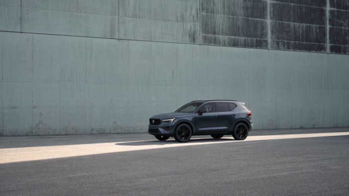 Volvo XC40 B3 AUT PLUS BLACK EDITION