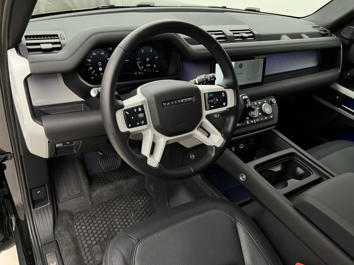 Land Rover Defender 110 D300 X-DYNAMIC 3.0 d Dynamic