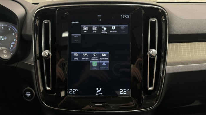 Volvo XC40 T3 MOMENTUM REZERVACE 1.5 Momentum