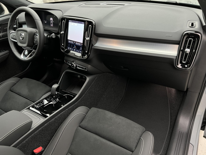 Volvo XC40 B4 BLACK EDITION ULTRA AUT 2.0 Edition