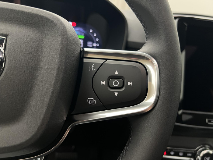 Volvo EX40 PURE ELECTRIC TWIN ULTRA