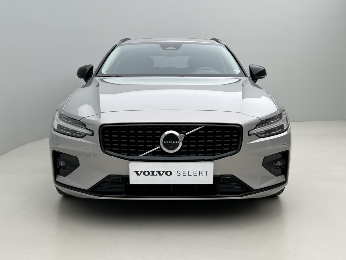 Volvo V60 B4 ULTIMATE DARK AUT 1.maj.