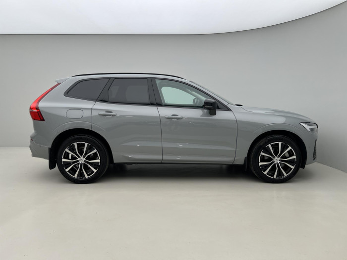 Volvo XC60 B4 AWD PLUS DARK AUT 1.maj.