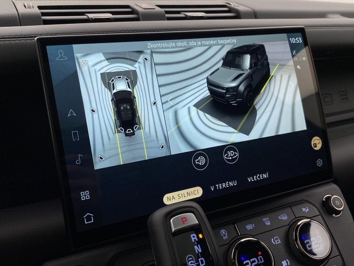 Land Rover Defender OCTA BLACK P635