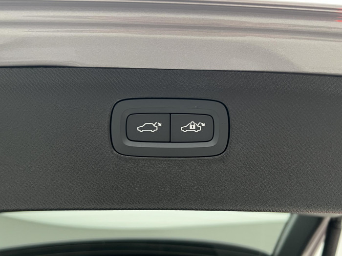 Volvo XC90 B5 AWD DARK PLUS AUT