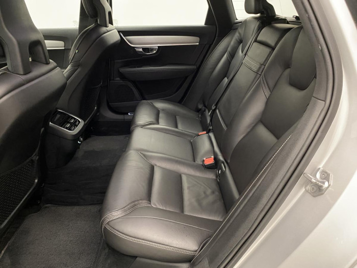 Volvo V90 D5 AWD INSCRIPTION REZERVACE 2.0 d