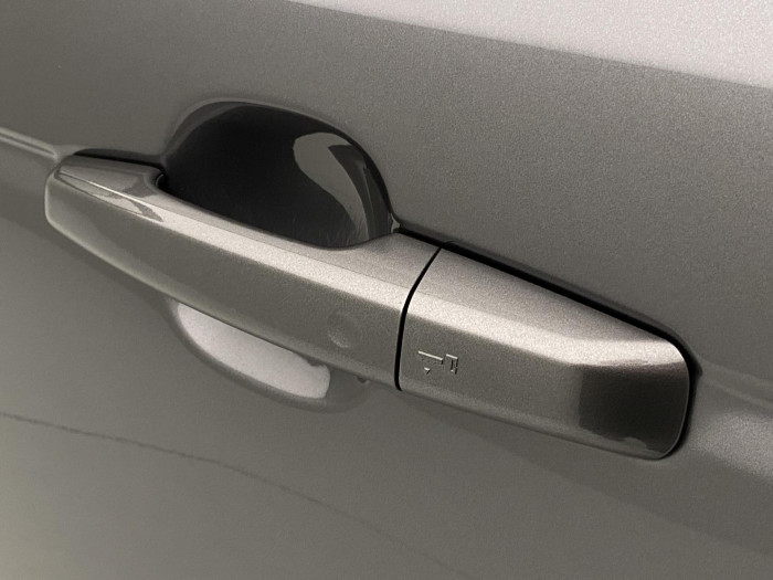 Land Rover Range Rover Sport 3.0 SDV6 AWD REZERVACE