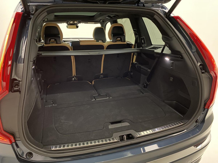 Volvo XC90 T8 AWD BRIGHT ULT REZERVACE