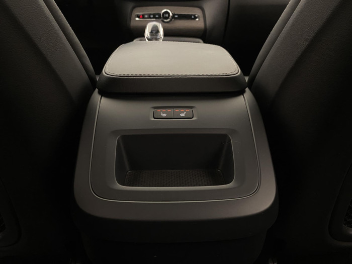 Volvo XC90 B5 AWD PLUS DARK AUT CZ 7míst