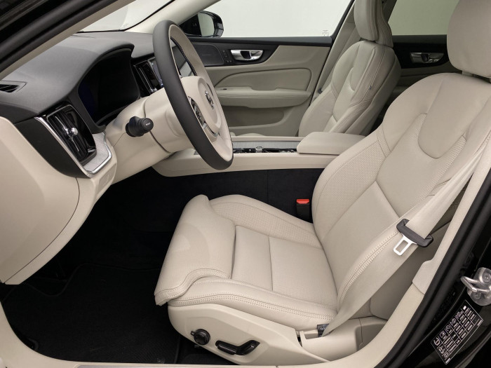 Volvo V60 B4 AUT BRIGHT PLUS