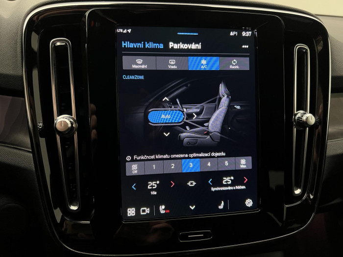 Volvo EX40 PURE ELECTRIC TWIN PLUS AUT CZ