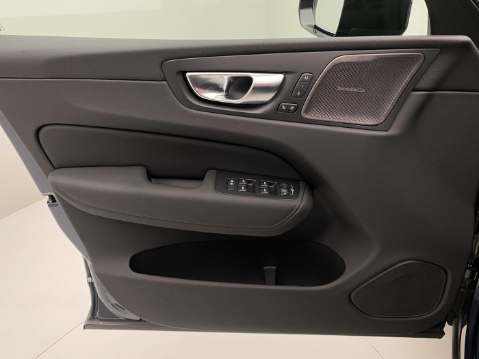Volvo XC60 B5 AWD AUT PLUS BLACK EDITION