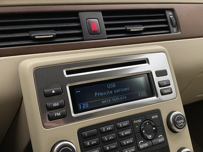 Volvo V70 D5 AWD SUMMUM AUT CZ 2.4 d Summum