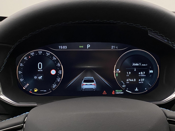 Lynk & Co 01 HEV DCT AUT 1.maj