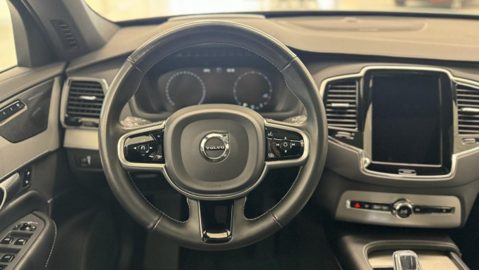 Volvo XC90 B5 AWD INSCRIPTION REZERVACE