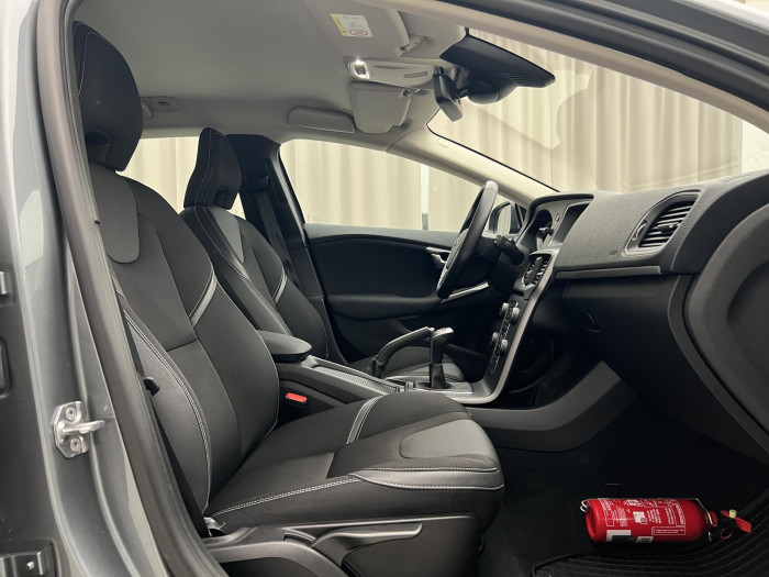 Volvo V40 D2 BLACK EDITION 2.0 d Edition