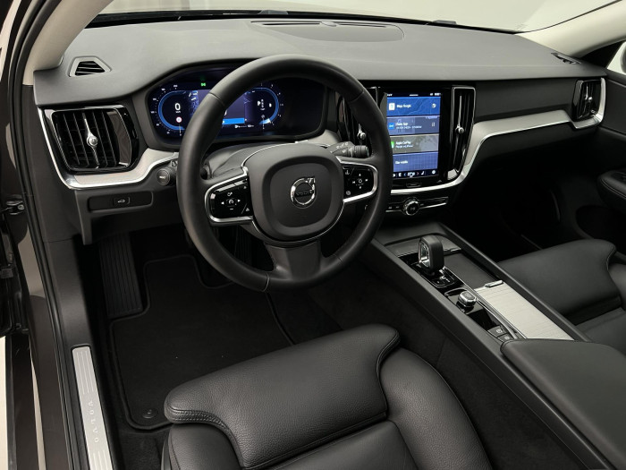 Volvo V60 B4 PLUS BRIGHT AUT 1.maj.