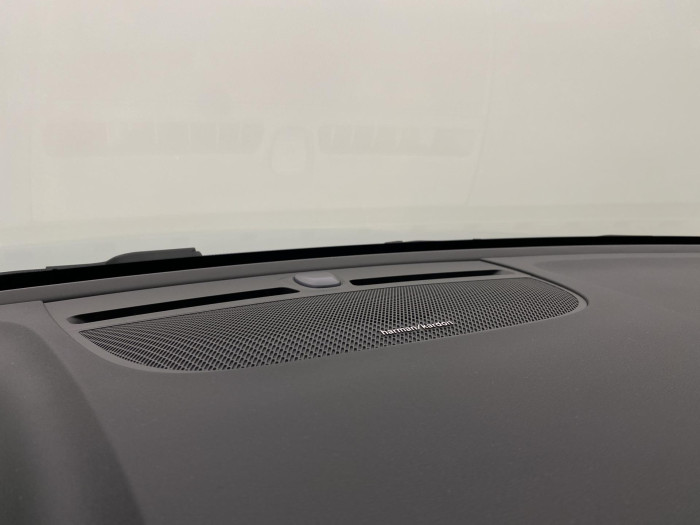 Volvo XC40 B3 AUT PLUS BLACK EDITION