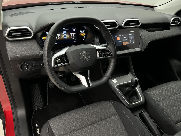 MG ZS 1.5 EXCITE CZ 1.maj.