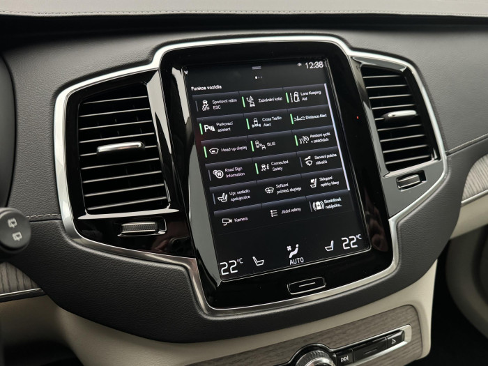 Volvo XC90 B5 AWD INSCRIPTION REZERVACE