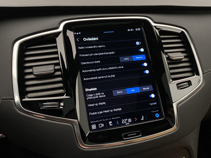 Volvo XC90 T8 AWD ULTRA DARK AUT CZ 7m