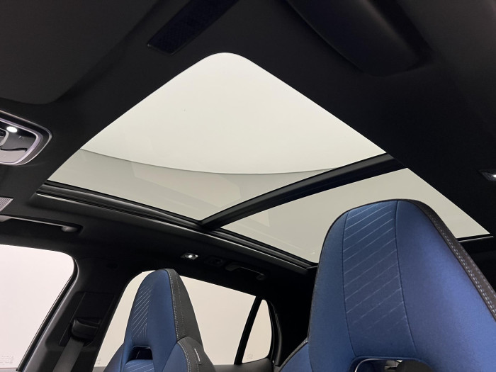 Lynk & Co 01 PHEV DCT AUT 1.maj.