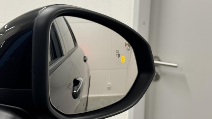 Lynk & Co 01 PHEV DCT AUT 1. maj.