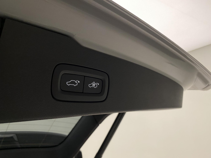 Volvo V60 CC B5 AWD PLUS AUT 1.maj