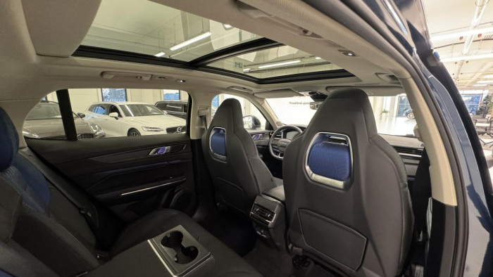 Lynk & Co 01 PHEV DCT AUT 1.maj.