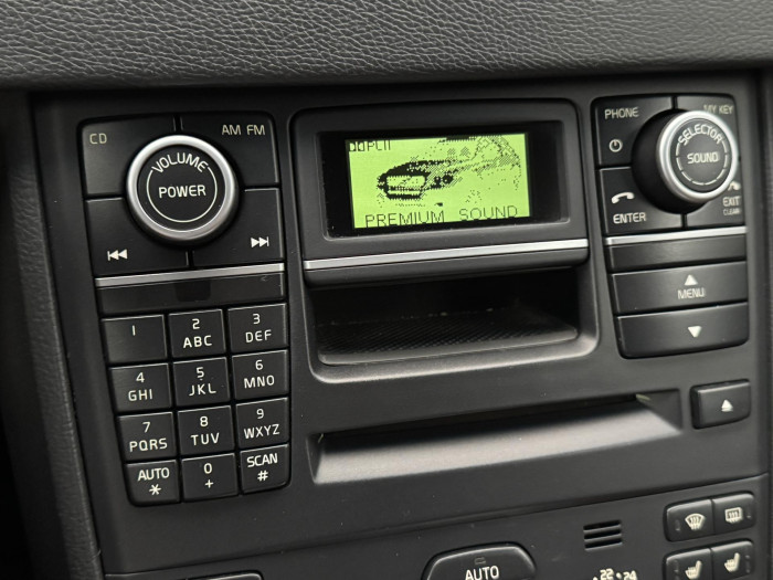 Volvo XC90 D5 AWD SUMMUM AUT 7M CZ 2.4 d Summum