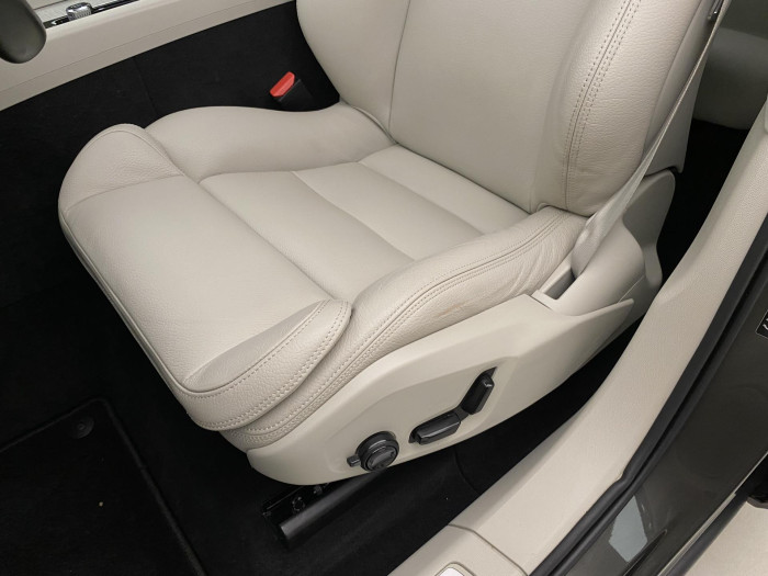 Volvo XC60 B5 AWD INSCRIPTION AUT