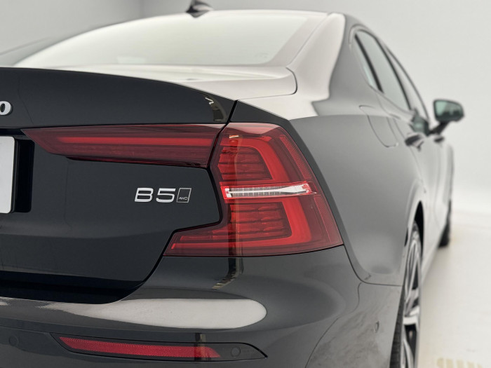 Volvo S60 B5 AWD ULTIMATE DARK AUT
