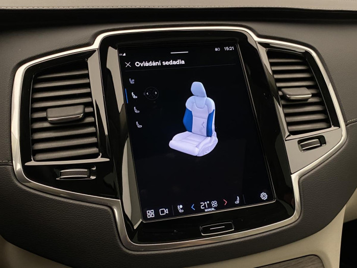 Volvo XC90 B5 AWD ULTIMATE REZERVACE