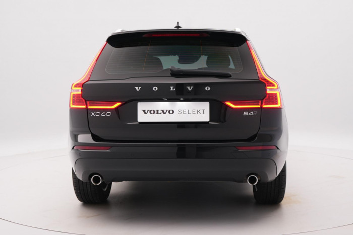 Volvo XC60 B4 AWD MOMENTUM PRO AUT 2.0 Momentum