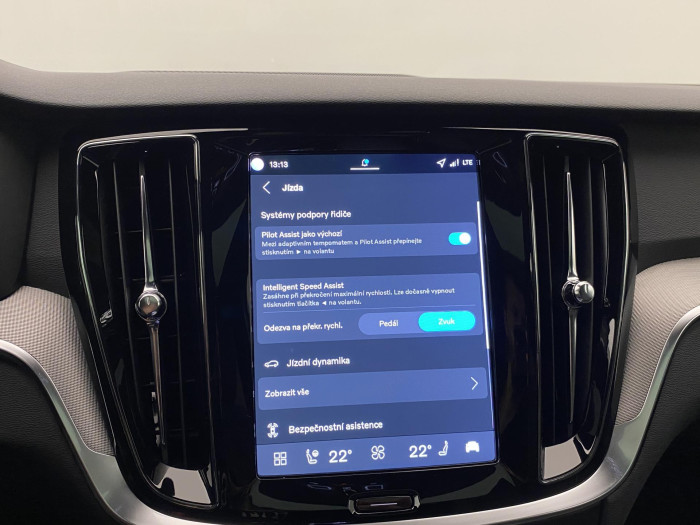 Volvo V60 B4 AUT DARK PLUS