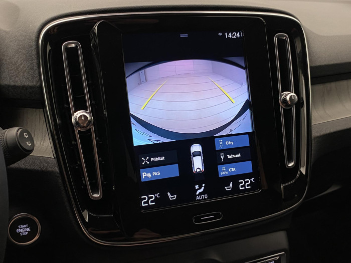 Volvo XC40 B4 AWD INSCRIPTION AUT CZ