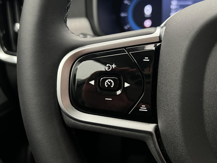 Volvo V90 T6 AWD RECHARGE PLUS DARK AUT