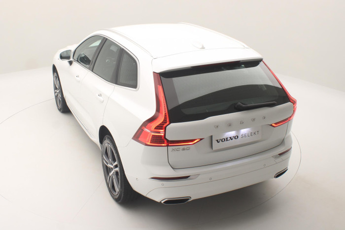 Volvo XC60 B5 INSCRIPTION AWD AUT 1.maj