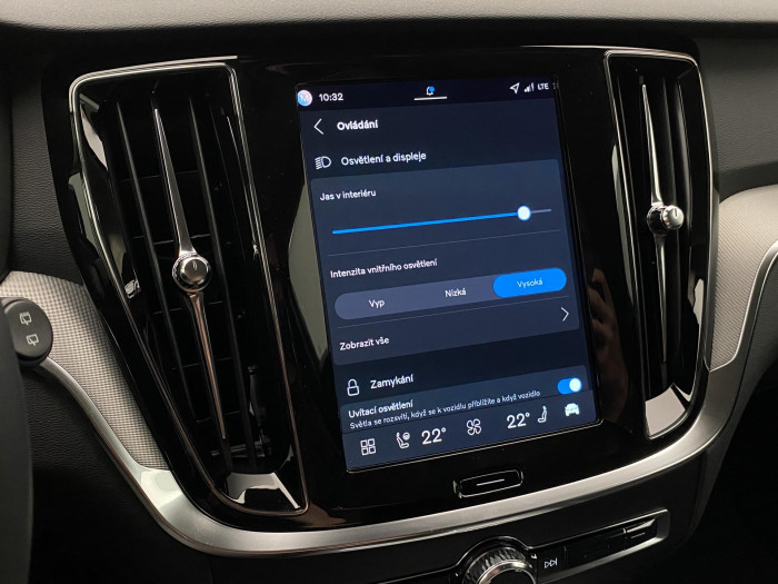 Volvo V60 B4 AUT BRIGHT PLUS